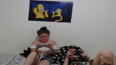 Snapshot of miahells chatting on 01.18.25 Mia Sam online show from 01.18.25