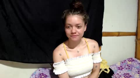 Snapshot of miahells chatting on 07.28.26 Mia Sam online show from 07.28.26