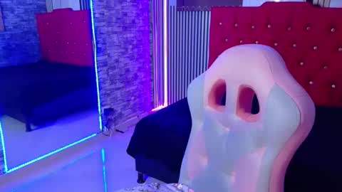 MIA VELEZ online show from 02.03.26