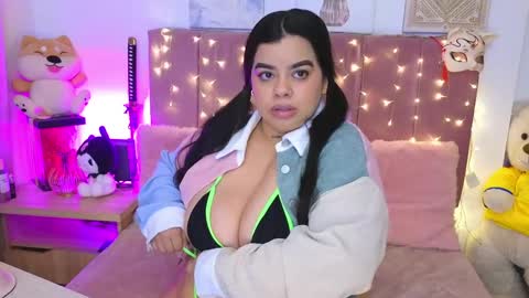 Snapshot of miahjoness chatting on 06.10.26 Miah Joness online show from 06.10.26