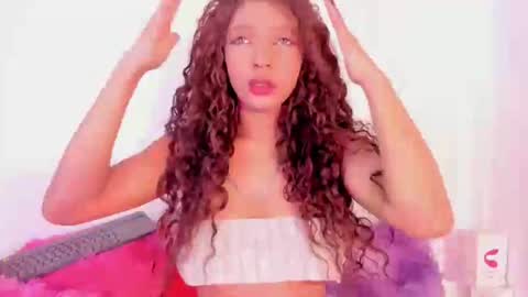 miakirshner_ online show from 11.25.25