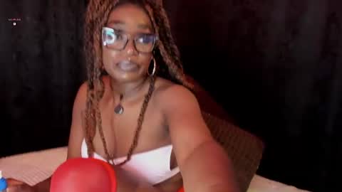 Snapshot of miaknox chatting on 07.23.26 Mia online show from 07.23.26