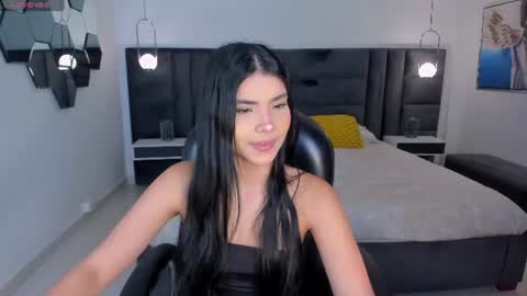 Call me Mia  online show from 08.01.26