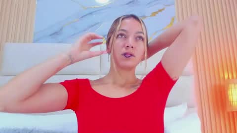 Snapshot of miamalkovaa_ chatting on 06.09.26 Mia Malkova online show from 06.09.26