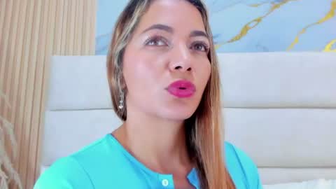 Snapshot of miamalkovaa_ chatting on 06.10.26 Mia Malkova online show from 06.10.26