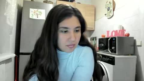 Snapshot of miamarrone chatting on 10.12.25 MiaMarrone online show from 10.12.25