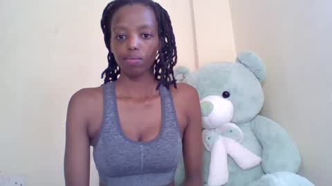 Snapshot of miami_muffin chatting on 06.17.26 Muffin online show from 06.17.26
