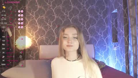 Snapshot of miamiameow chatting on 02.10.26 Mia online show from 02.10.26