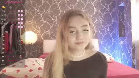 Mia online show from 06.12.26