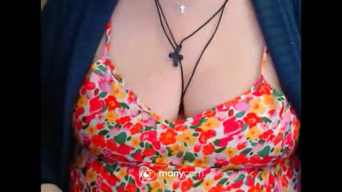 Snapshot of miamimistress chatting on 02.07.26 maya online show from 02.07.26