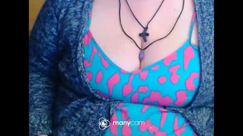 Snapshot of miamimistress chatting on 03.06.26 maya online show from 03.06.26