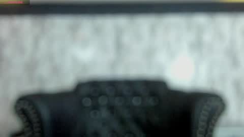 Mia   -5 7001400 Follow  online show from 02.06.25