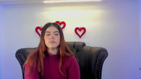 Mia   -5 7001400 Follow  online show from 02.24.25