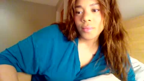 MiaMuffn online show from 12.08.24