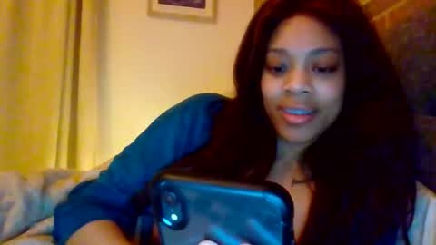 MiaMuffn online show from 03.16.26