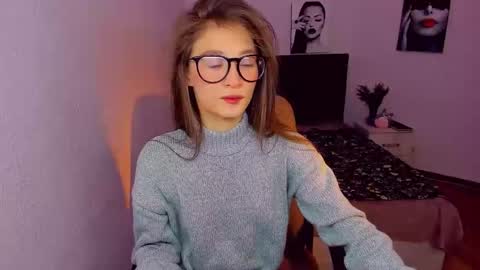 Mia online show from 12.10.24