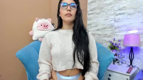 Snapshot of miaquevedo chatting on 01.24.25 Mia Quevedo online show from 01.24.25