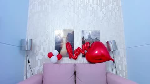 Snapshot of miaquevedo chatting on 02.04.25 Mia Quevedo online show from 02.04.25