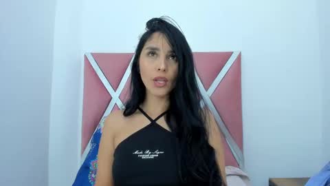 Snapshot of miaquevedo chatting on 09.26.25 Mia Quevedo online show from 09.26.25