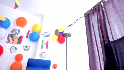 Mia Milf online show from 07.04.26
