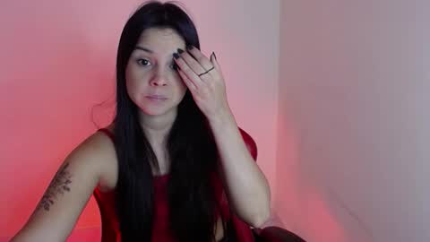 miarobinn_ online show from 11.27.25