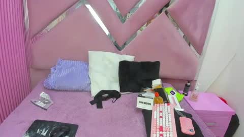 Miarose 69 online show from 06.18.26