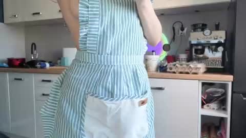 Mia online show from 07.30.26