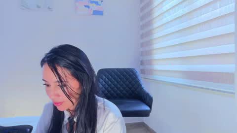 My name is Mia  Please say hello I like to chat with you. If you have requests or dirty talk please use tip online show from 03.10.25