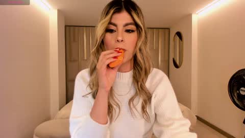 Mia Silva online show from 05.13.26