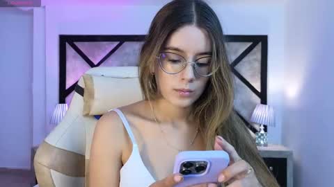 Mia online show from 03.16.26