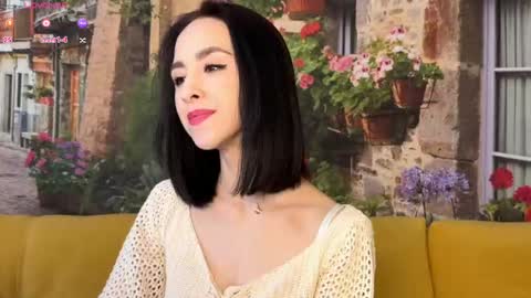 Snapshot of miasweetashoney chatting on 01.15.26 Mia online show from 01.15.26