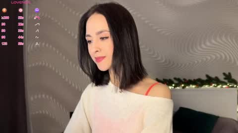 Snapshot of miasweetashoney chatting on 01.16.26 Mia online show from 01.16.26