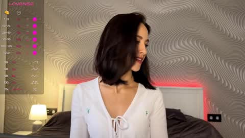 Snapshot of miasweetashoney chatting on 02.17.26 Mia online show from 02.17.26