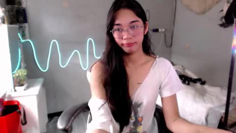 Mia online show from 02.21.26