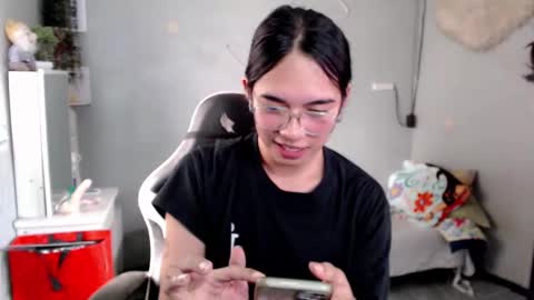 Mia online show from 02.28.26