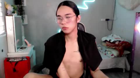 Mia online show from 03.04.26