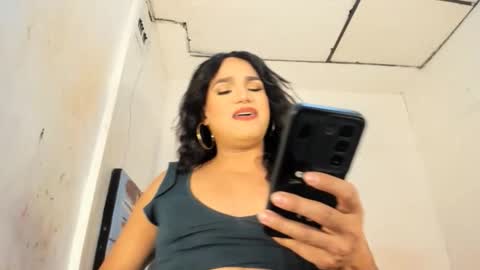 miavaniity54 online show from 11.17.25