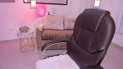 Snapshot of miavegas1 chatting on 12.02.25 Mia Vegas online show from 12.02.25