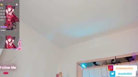 Mia Villalobos online show from 12.20.24