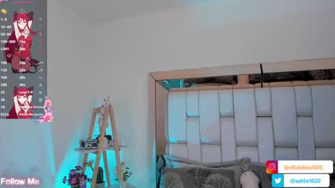 Mia Villalobos online show from 02.24.25