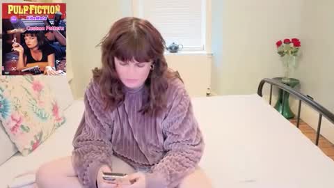 Snapshot of miawallace__ chatting on 01.14.26 Mia online show from 01.14.26