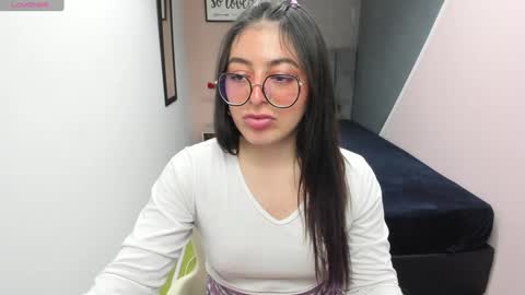 M I A W I L S online show from 02.04.25