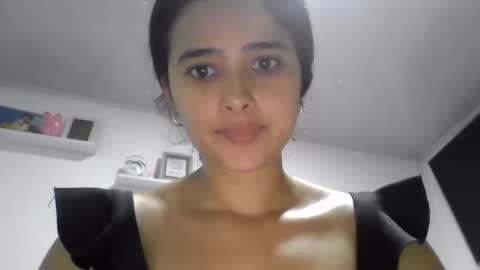 micaelamoreno18 online show from 05.29.26