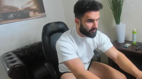 Snapshot of micahlane chatting on 10.23.25 MicahLane online show from 10.23.25