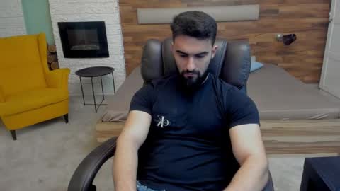 Snapshot of micahlane chatting on 11.05.25 MicahLane online show from 11.05.25