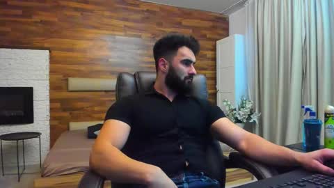 Snapshot of micahlane chatting on 12.01.25 MicahLane online show from 12.01.25