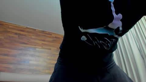 Snapshot of micahlane chatting on 01.08.26 MicahLane online show from 01.08.26