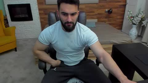 Snapshot of micahlane chatting on 02.13.26 MicahLane online show from 02.13.26