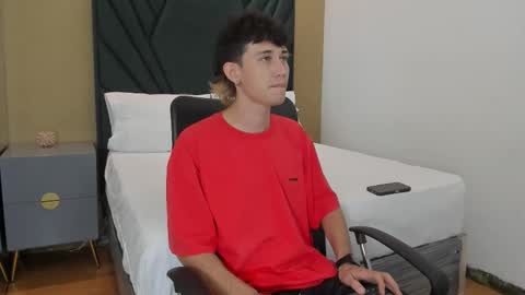 Snapshot of michaeel_blue chatting on 01.16.26 Michael online show from 01.16.26