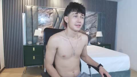 Snapshot of michaeel_blue chatting on 02.07.26 Michael online show from 02.07.26